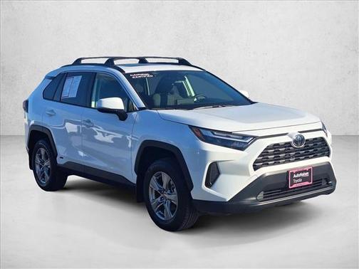 2025 Toyota RAV4 Hybrid XLE