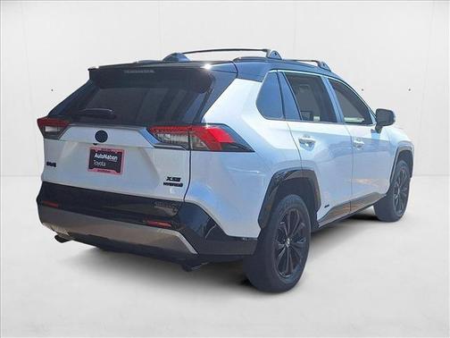 2023 Toyota RAV4 Hybrid SE