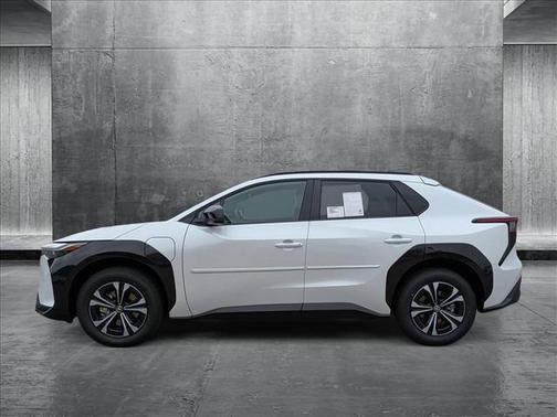 2025 Toyota bZ4X XLE