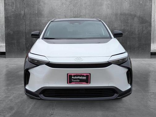 2025 Toyota bZ4X XLE