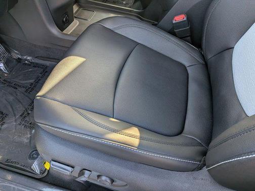 Ice Cap 2026 Toyota Sienna XSE 7 Passenger