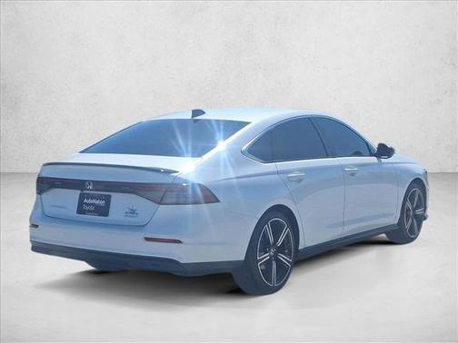 Crystal Black Pearl 2024 Honda Accord Hybrid Sport