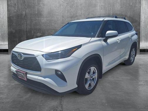 2021 Toyota Highlander LE