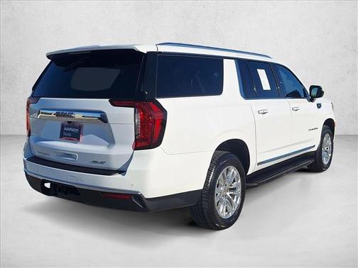 2024 GMC Yukon XL SLT