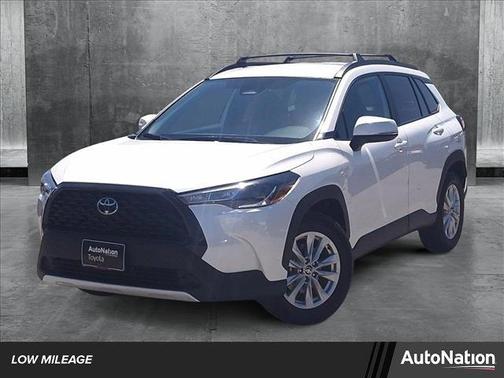2024 Toyota Corolla Cross LE