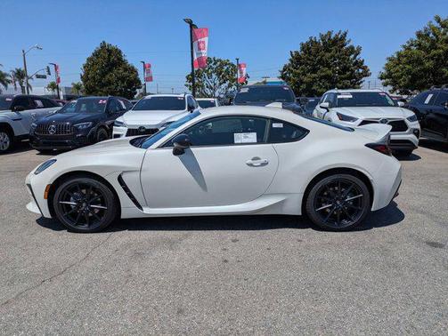 2025 Toyota GR86 Premium