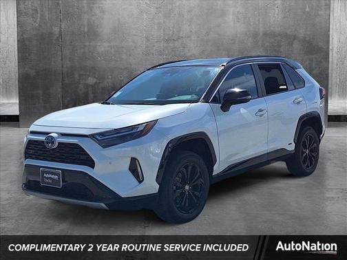 2022 Toyota RAV4 Hybrid SE
