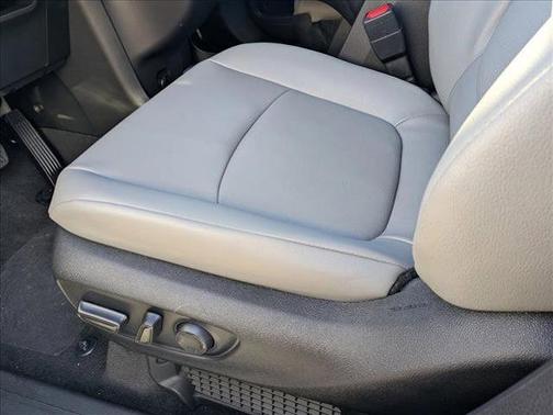 2025 Toyota Sienna XLE 7 Passenger