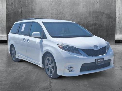 2016 Toyota Sienna SE