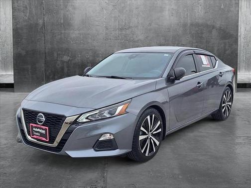 2021 Nissan Altima SR FWD