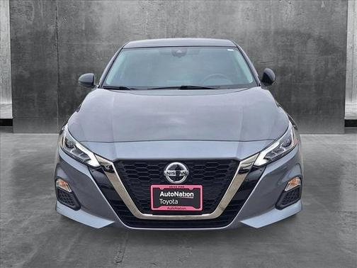2021 Nissan Altima SR FWD