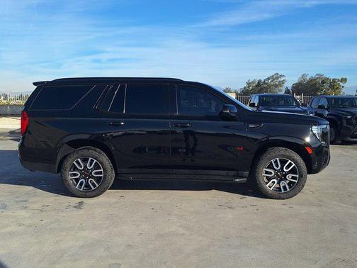 2023 GMC Yukon 4WD AT4