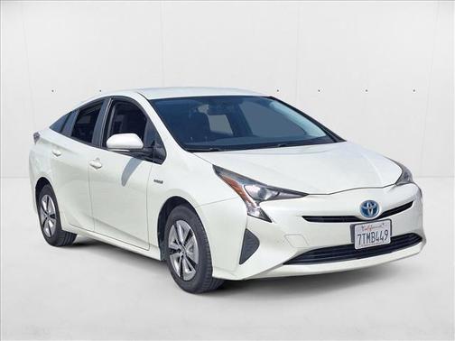 2016 Toyota Prius Three