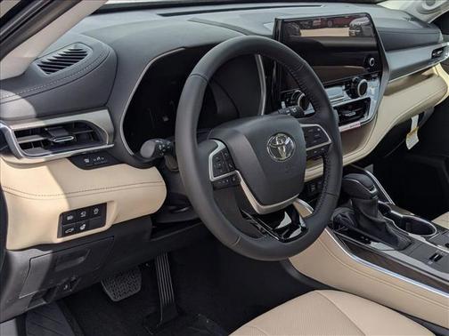 2025 Toyota Highlander Limited
