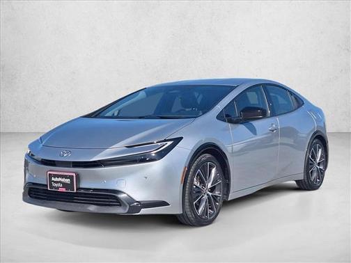 2025 Toyota Prius XLE