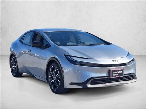 2025 Toyota Prius XLE