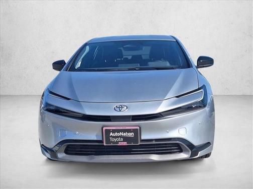 2025 Toyota Prius XLE