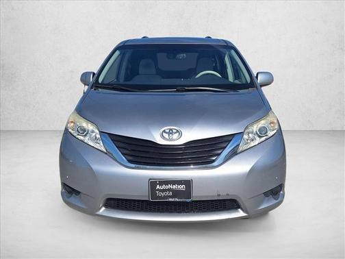 2012 Toyota Sienna LE