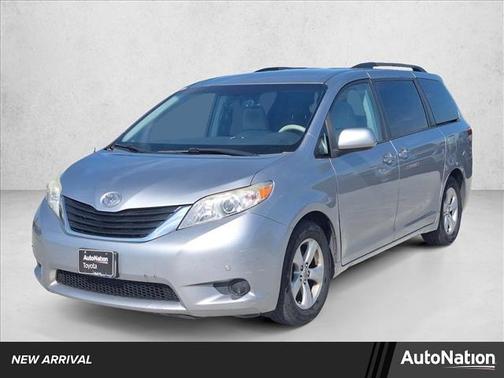 2012 Toyota Sienna LE