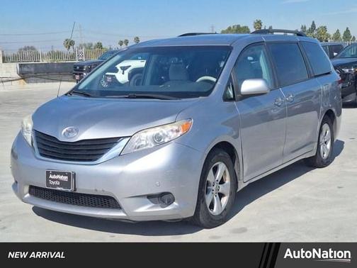 2012 Toyota Sienna LE