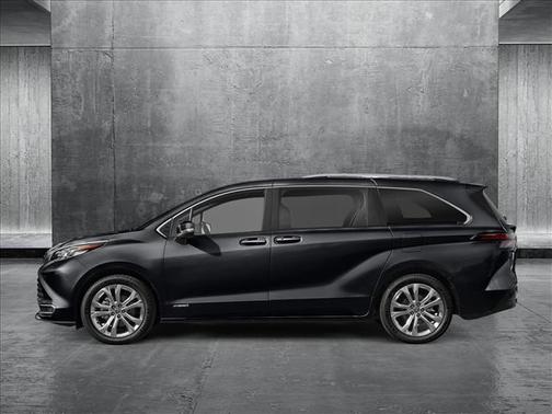 2025 Toyota Sienna Platinum 7 Passenger