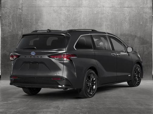 2025 Toyota Sienna XSE 7 Passenger