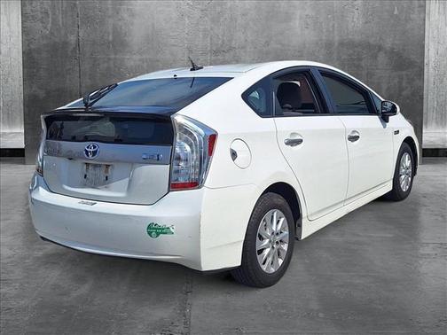 2015 Toyota Prius Plug-in Base