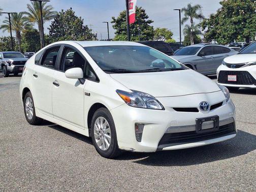 2015 Toyota Prius Plug-in Base