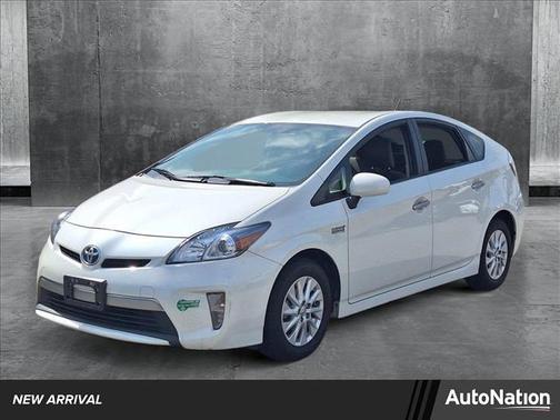 2015 Toyota Prius Plug-in Base
