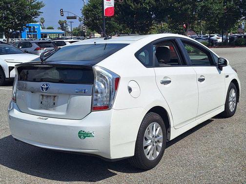 2015 Toyota Prius Plug-in Base