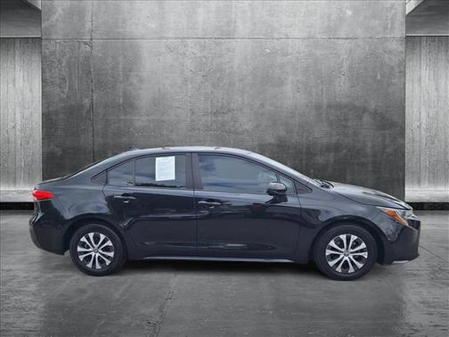 2022 Toyota Corolla Hybrid LE