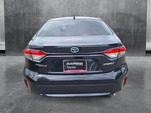 2022 Toyota Corolla Hybrid LE