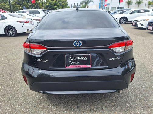 2022 Toyota Corolla Hybrid LE