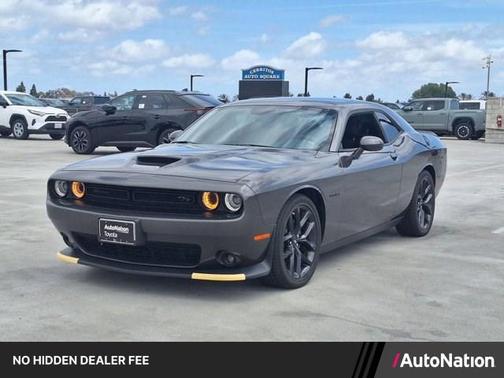 Granite Pearlcoat 2022 Dodge Challenger R/T