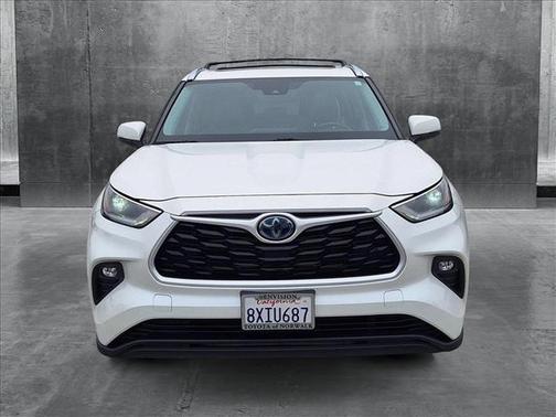 2021 Toyota Highlander Hybrid XLE