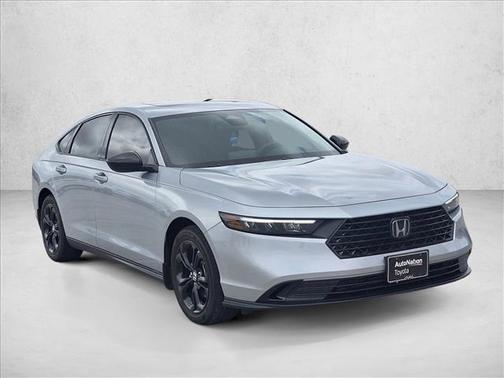 Solar Silver Metal 2025 Honda Accord SE