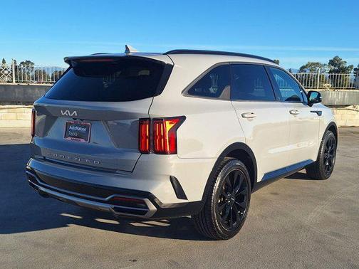 2022 Kia Sorento SX