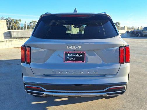 2022 Kia Sorento SX