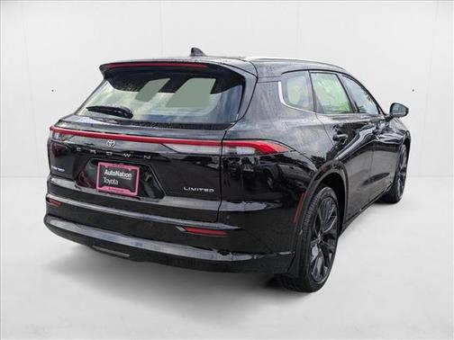 2025 Toyota Crown Signia Limited