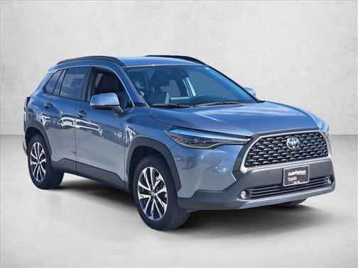 2022 Toyota Corolla Cross XLE