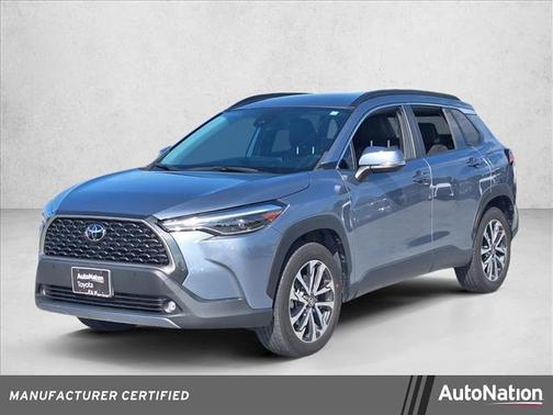 2022 Toyota Corolla Cross XLE