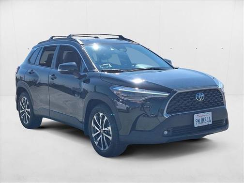 2024 Toyota Corolla Cross XLE