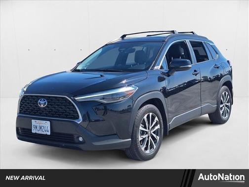2024 Toyota Corolla Cross XLE