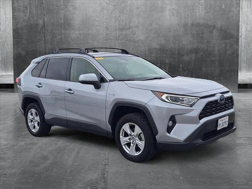 2021 Toyota RAV4 Hybrid XLE