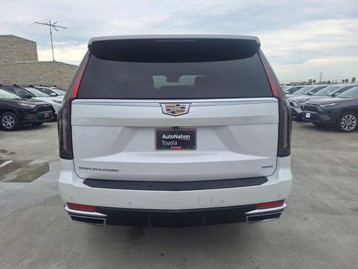 2021 Cadillac Escalade Luxury