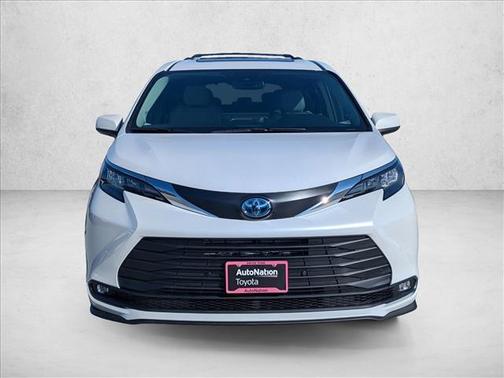 2025 Toyota Sienna XLE 7 Passenger