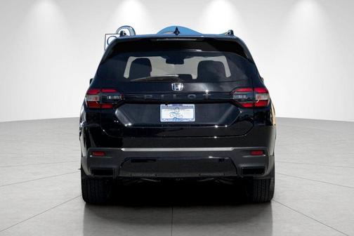 Crystal Black Pearl 2026 Honda Pilot Sport