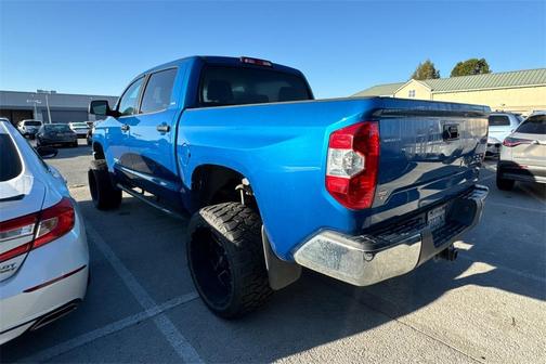 2018 Toyota Tundra SR5