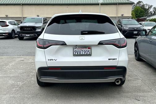 Platinum White Pearl 2026 Honda HR-V Sport