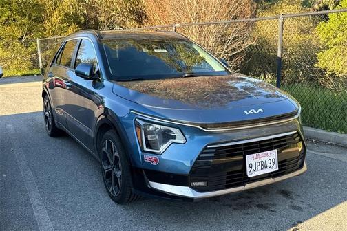 2023 Kia Niro Plug-In Hybrid SX Touring